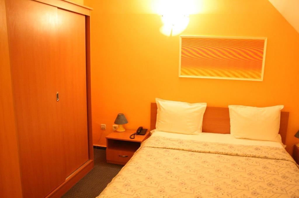 Hotel Adriatico Timisoara Exterior photo